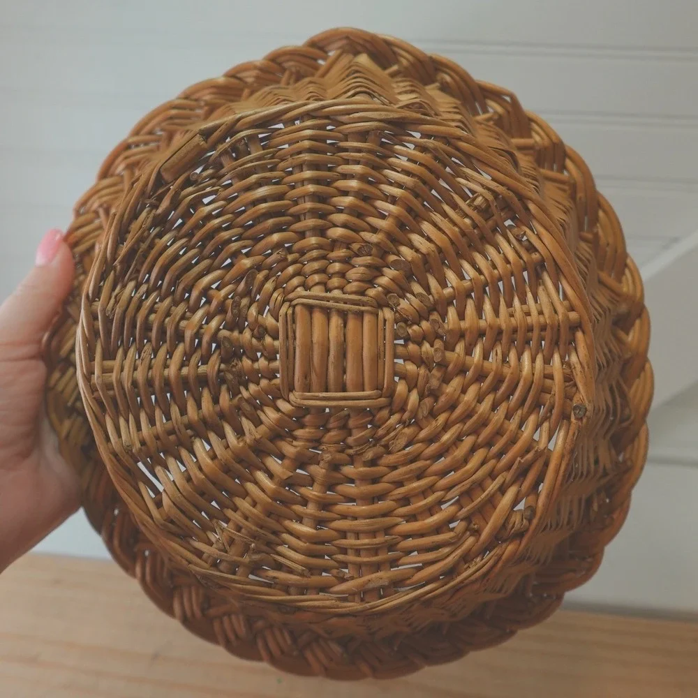 Vintage Woven Wicker Basket Round Abstract Handle 10 inch Braided Rim Unique